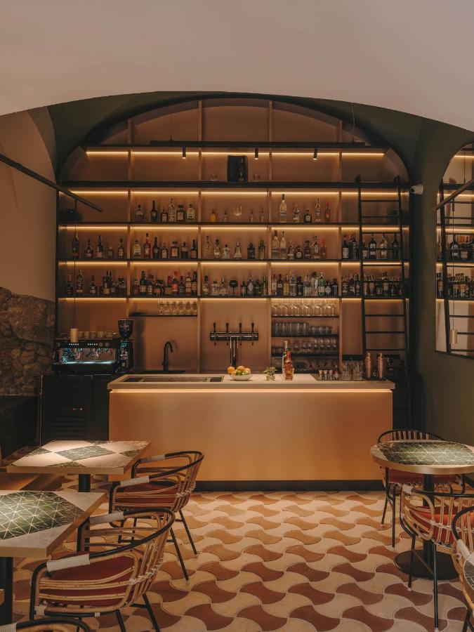 Hotel Palau Fugit Girona Kültér fotó
